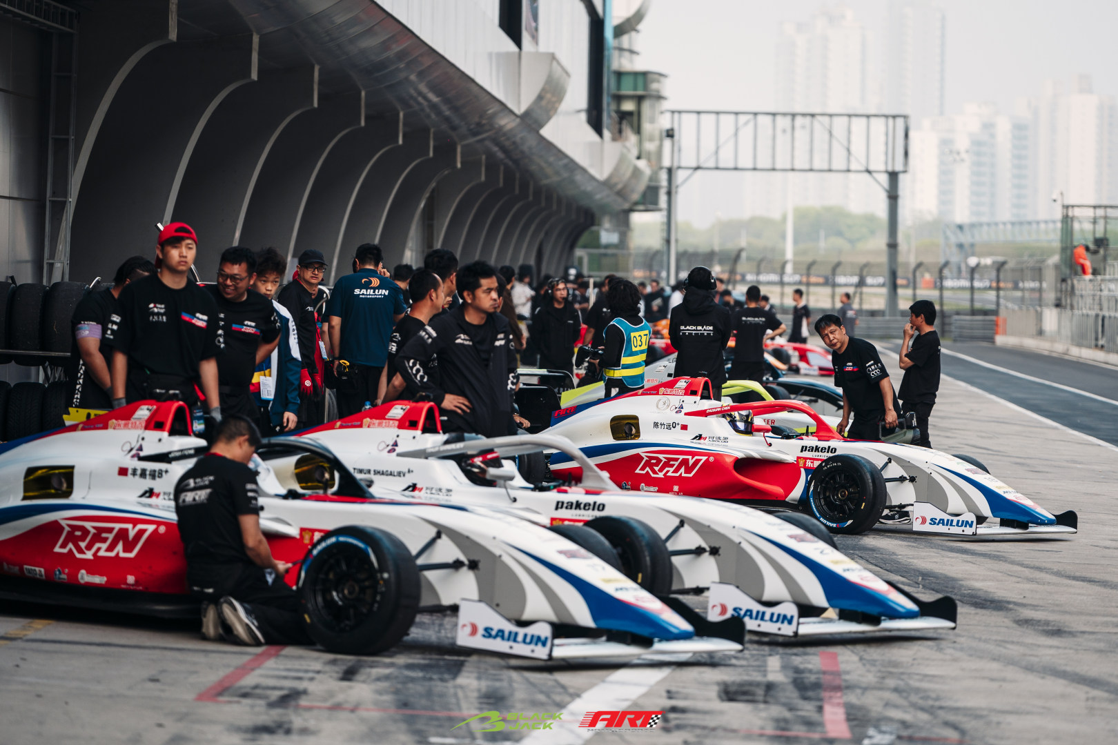 WXT09923-opq4509391402